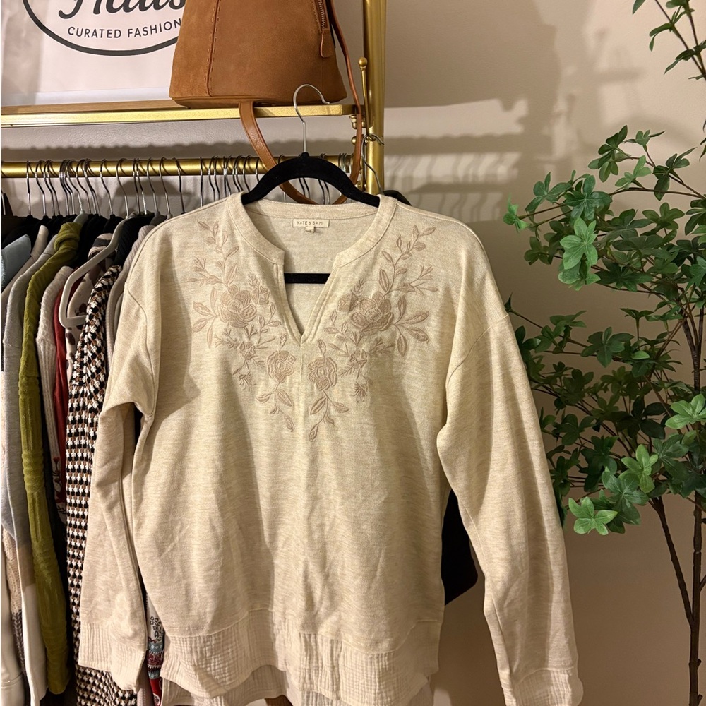 Kate & Sam Beige Sweater